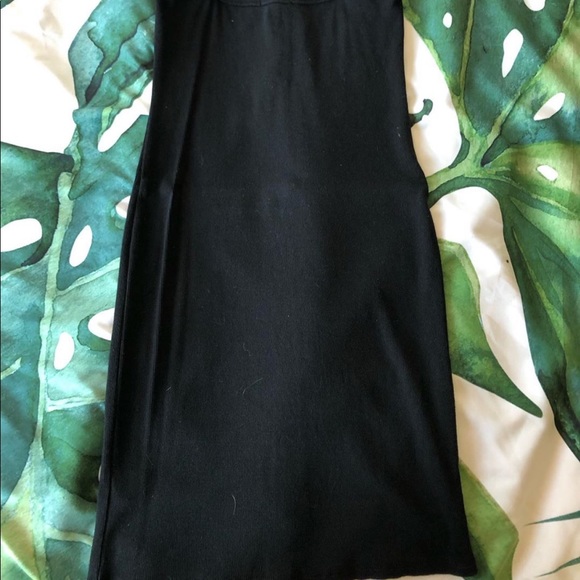 BLACK DRESS - Picture 2 of 3